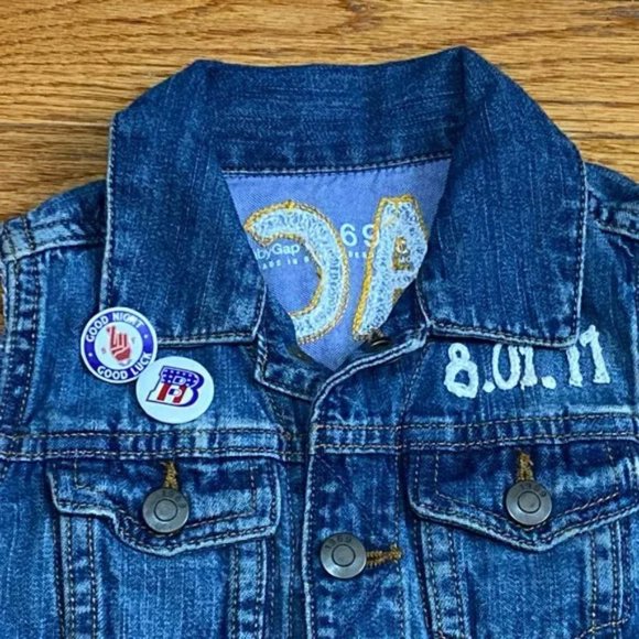 Baby Gap ❤️ Kid's Blue Outwear Jean Jacket - Size (S)  (PRE-LOVED) - Picture 2 of 6